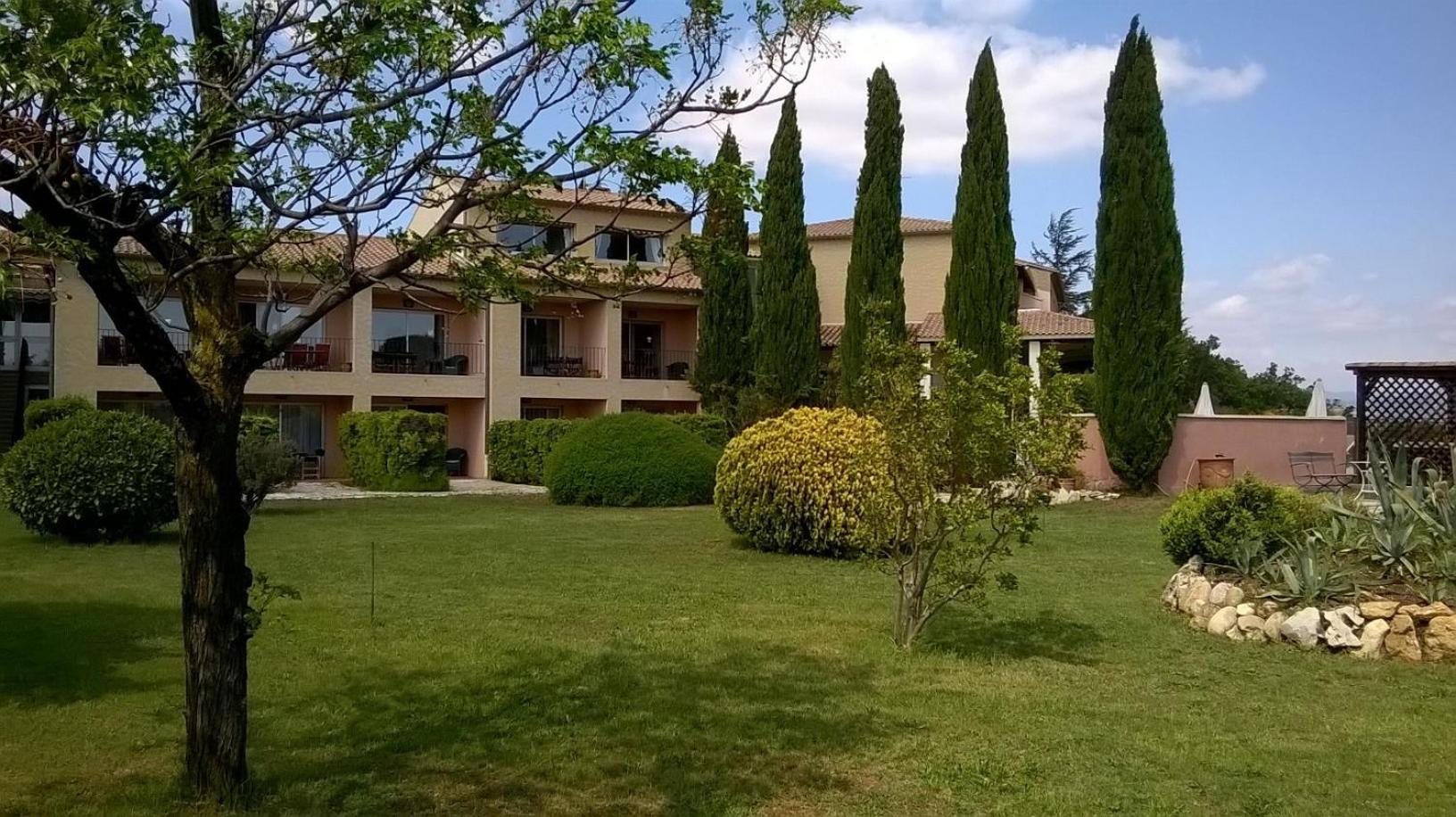 Hotel Bellerive Rasteau Bagian luar foto
