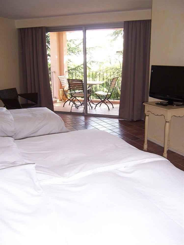 Hotel Bellerive Rasteau Bagian luar foto