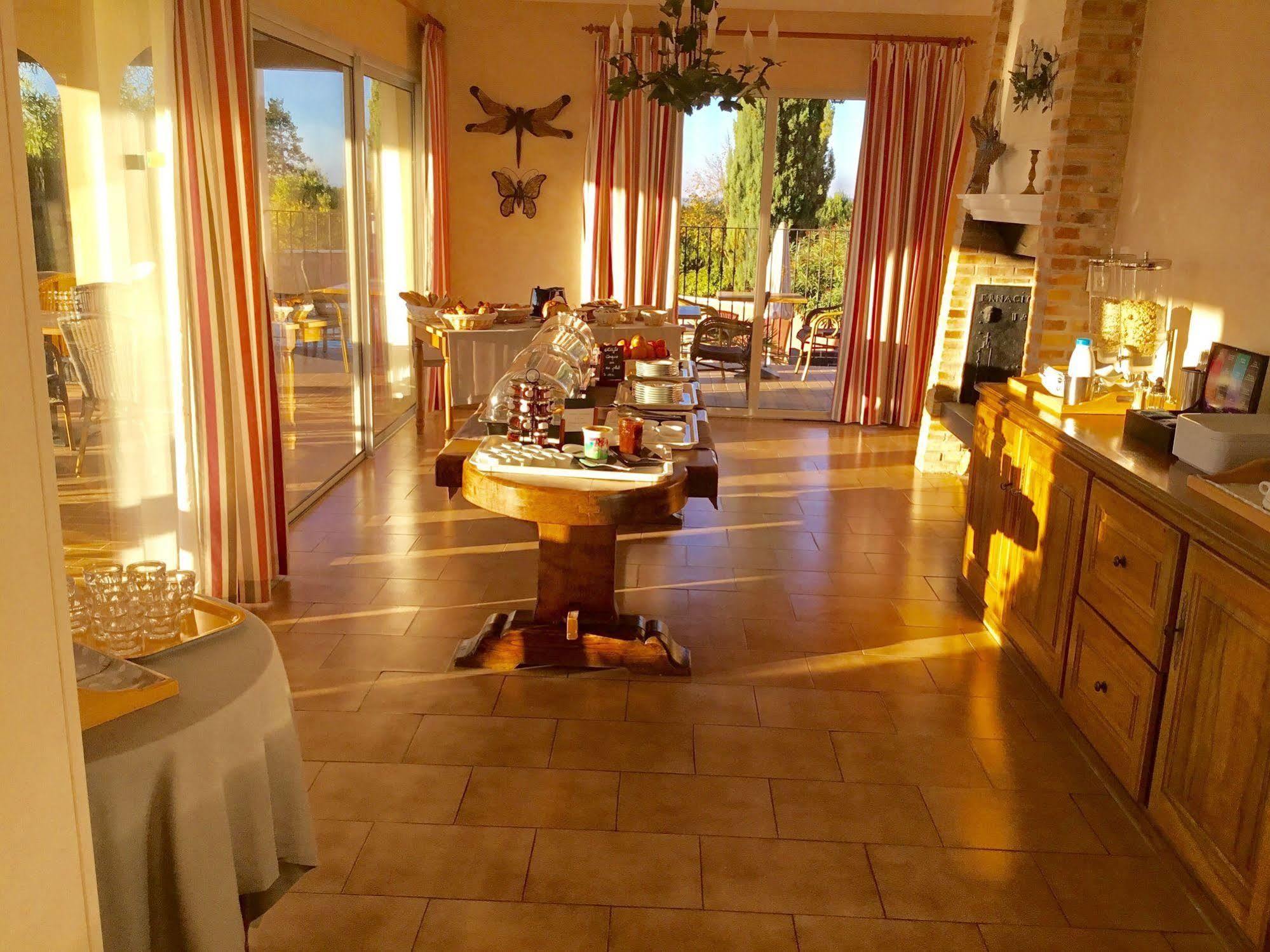 Hotel Bellerive Rasteau Bagian luar foto