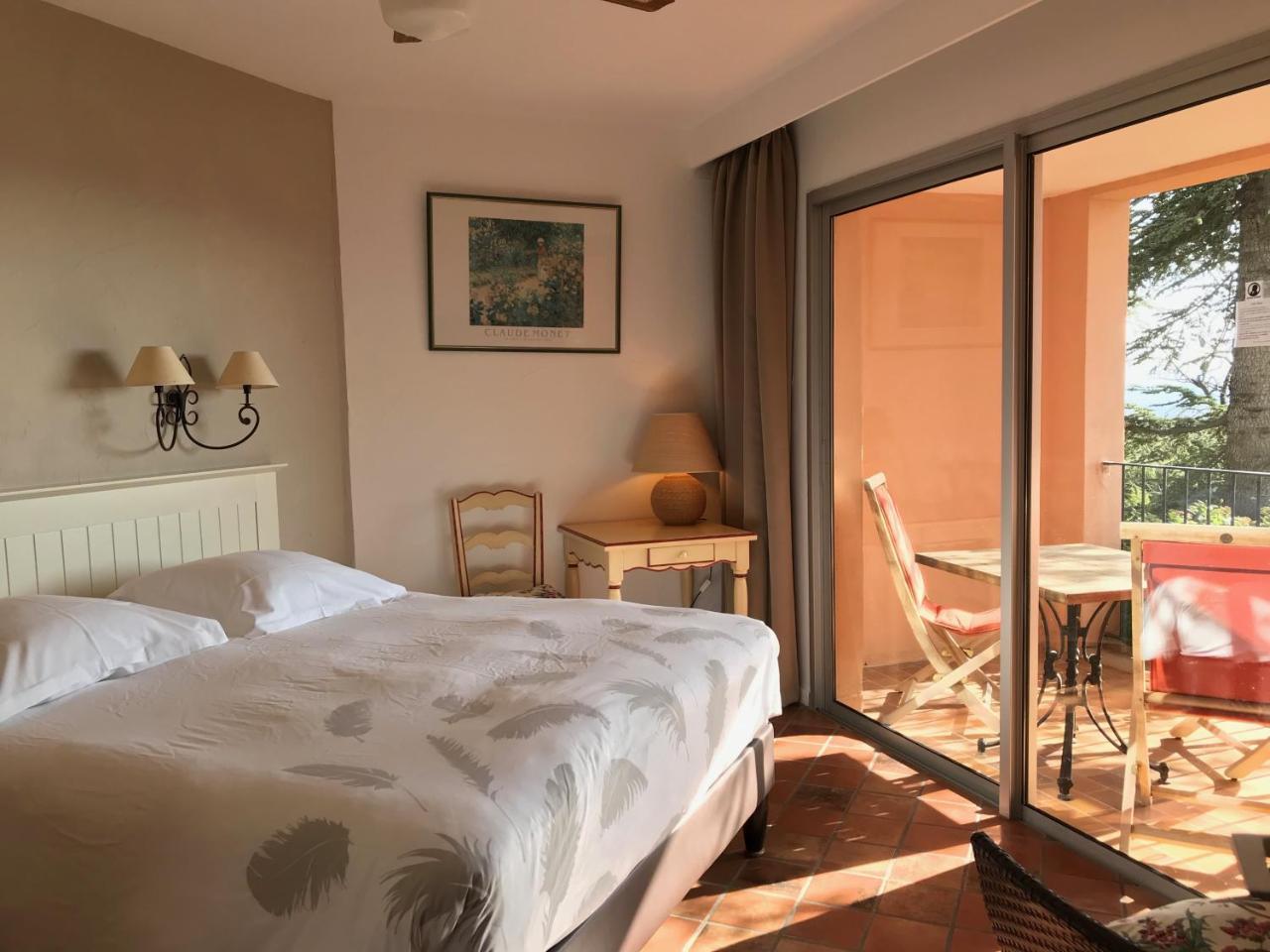 Hotel Bellerive Rasteau Bagian luar foto